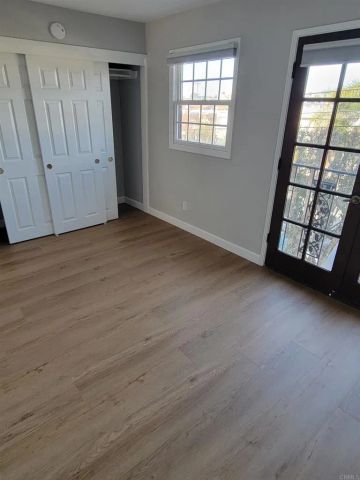 1263 Robinson Avenue 12, San Diego, CA 92103
