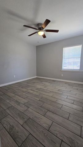 636 Highfall Drive, Dallas, TX 75232