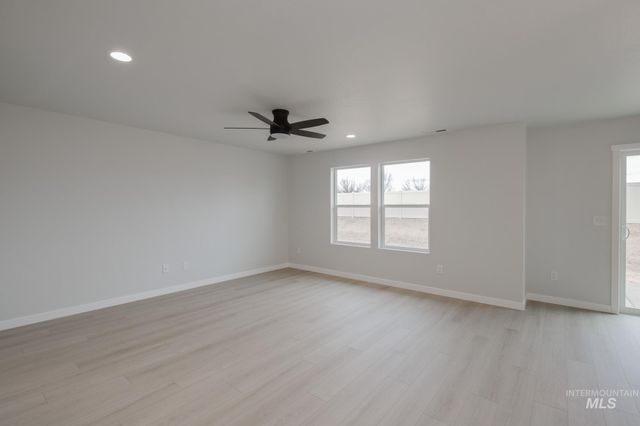 3005 S Maple Ranch Way, Nampa, ID 83687