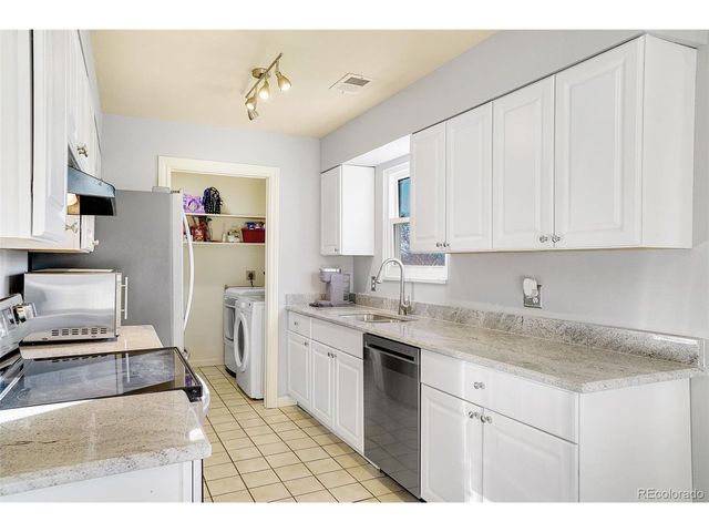 9848 Appletree Pl, Thornton, CO 80260