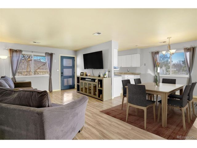 9848 Appletree Pl, Thornton, CO 80260