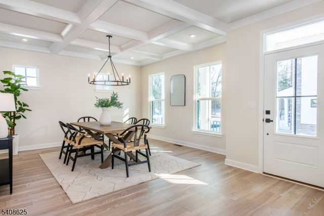 67 Willow Ln, Parsippany-troy Hills Twp., NJ 07054