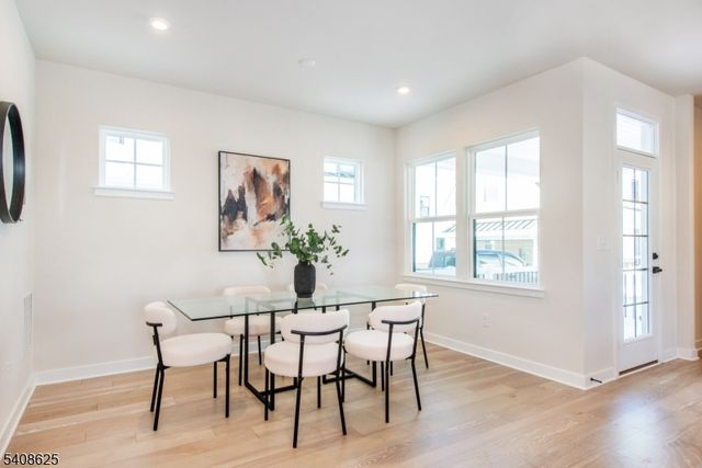 67 Willow Ln, Parsippany-troy Hills Twp., NJ 07054