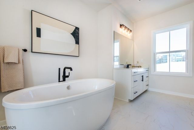 67 Willow Ln, Parsippany-troy Hills Twp., NJ 07054