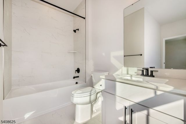 67 Willow Ln, Parsippany-troy Hills Twp., NJ 07054