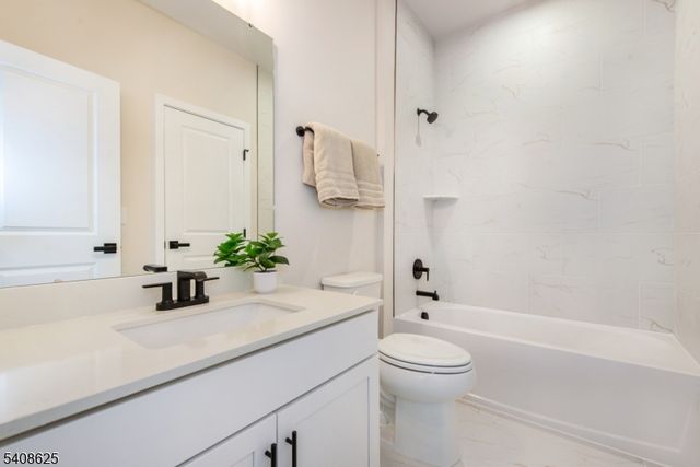 67 Willow Ln, Parsippany-troy Hills Twp., NJ 07054