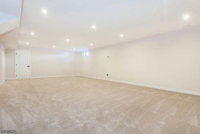 67 Willow Ln, Parsippany-troy Hills Twp., NJ 07054