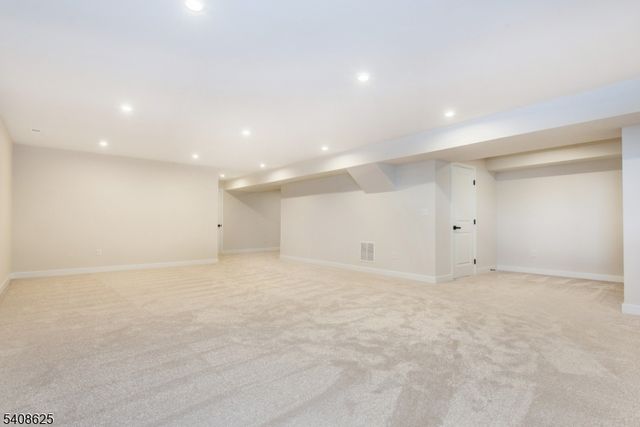 67 Willow Ln, Parsippany-troy Hills Twp., NJ 07054