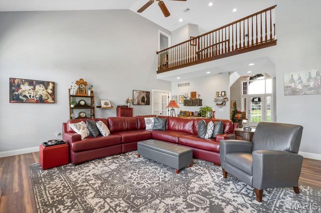 3509 Rosewood Lane, Columbia, IL 62236