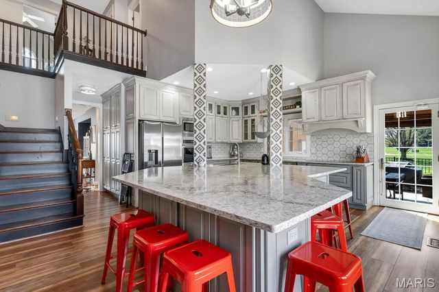 3509 Rosewood Lane, Columbia, IL 62236