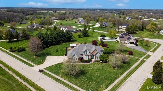 3509 Rosewood Lane, Columbia, IL 62236