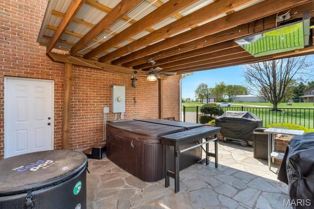 3509 Rosewood Lane, Columbia, IL 62236