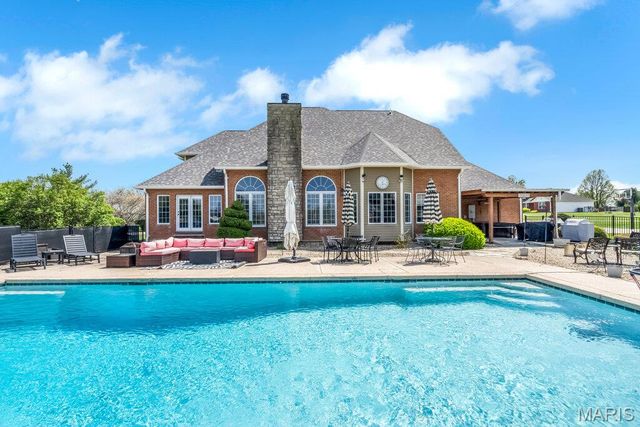 3509 Rosewood Lane, Columbia, IL 62236