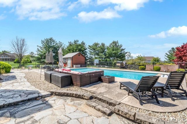 3509 Rosewood Lane, Columbia, IL 62236