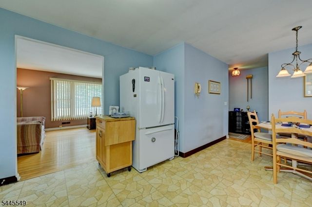176 Pompton Rd, Haledon Boro, NJ 07508
