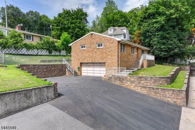 176 Pompton Rd, Haledon Boro, NJ 07508