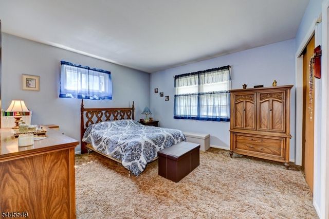 176 Pompton Rd, Haledon Boro, NJ 07508