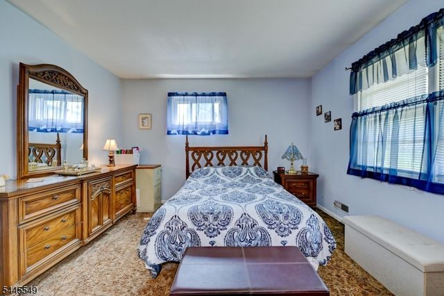 176 Pompton Rd, Haledon Boro, NJ 07508