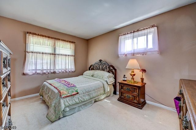 176 Pompton Rd, Haledon Boro, NJ 07508