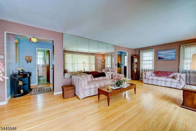 176 Pompton Rd, Haledon Boro, NJ 07508