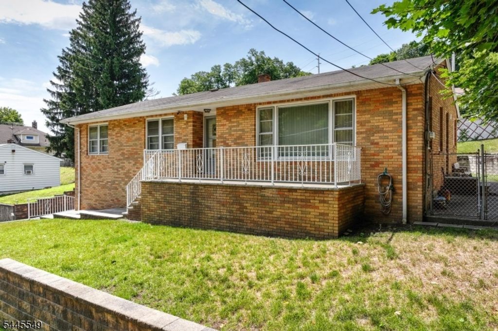 176 Pompton Rd, Haledon Boro, NJ 07508