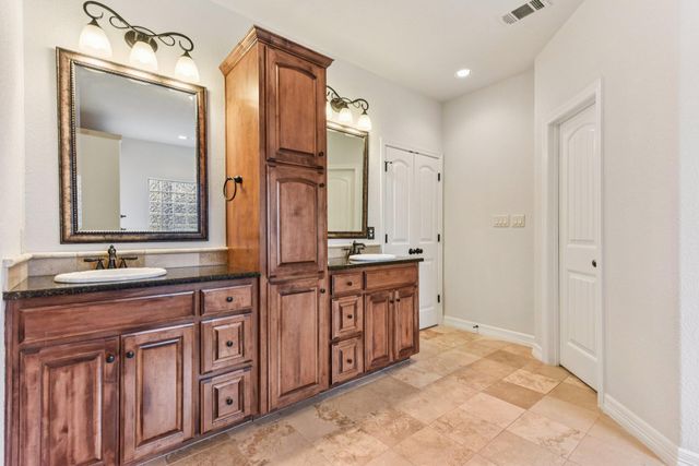 105 Silver Leaf DR, Georgetown, TX 78633