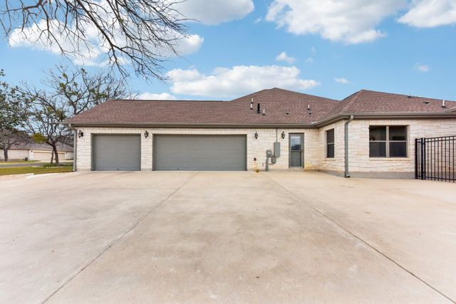 105 Silver Leaf DR, Georgetown, TX 78633