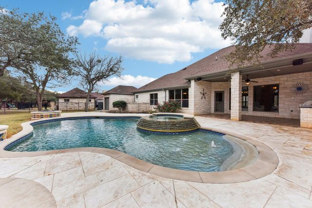 105 Silver Leaf DR, Georgetown, TX 78633