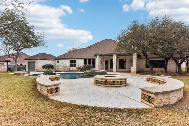 105 Silver Leaf DR, Georgetown, TX 78633