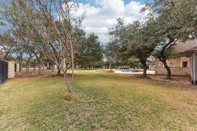 105 Silver Leaf DR, Georgetown, TX 78633