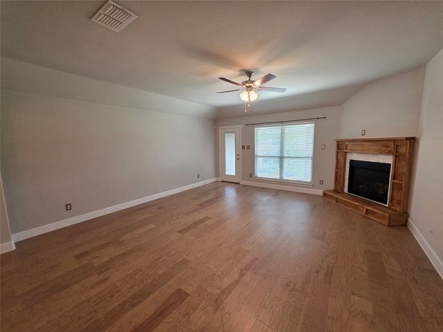 11745 Wulstone Road, Fort Worth, TX 76052