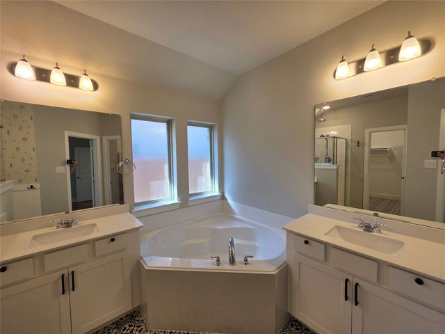 11745 Wulstone Road, Fort Worth, TX 76052
