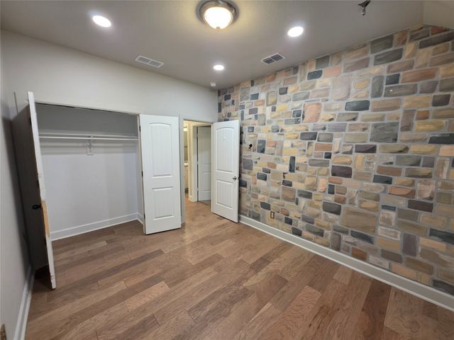 11745 Wulstone Road, Fort Worth, TX 76052