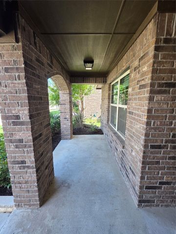 11745 Wulstone Road, Fort Worth, TX 76052