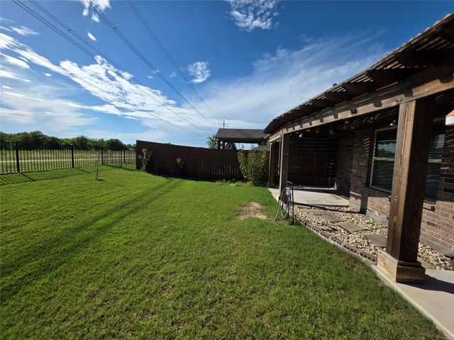 11745 Wulstone Road, Fort Worth, TX 76052
