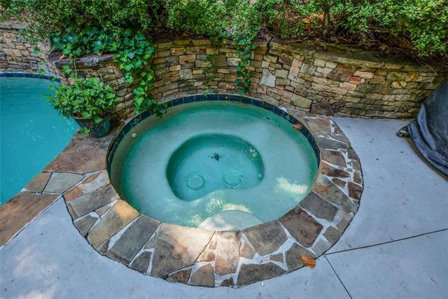 645 Leather Hinge Trail, Roswell, GA 30075