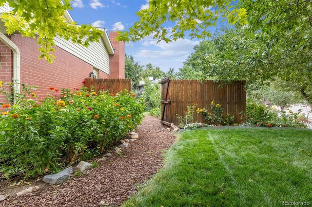 3790 S Eaton Street, Denver, CO 80235