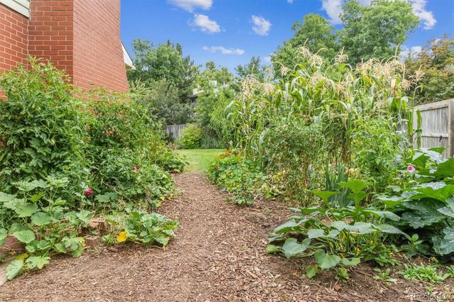 3790 S Eaton Street, Denver, CO 80235