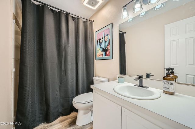 4950 N MILLER Road 210, Scottsdale, AZ 85251