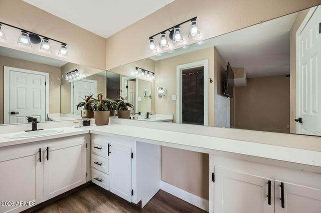 4950 N MILLER Road 210, Scottsdale, AZ 85251