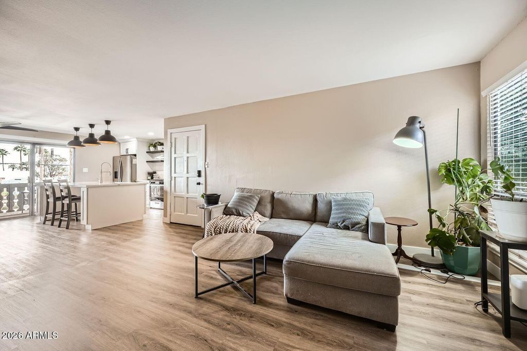 4950 N MILLER Road 210, Scottsdale, AZ 85251
