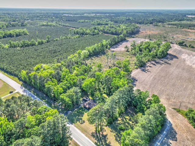 3936 Vance Road, Holly Hill, SC 29059