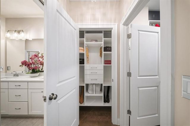 1829 La Dawn Lane, Atlanta, GA 30318
