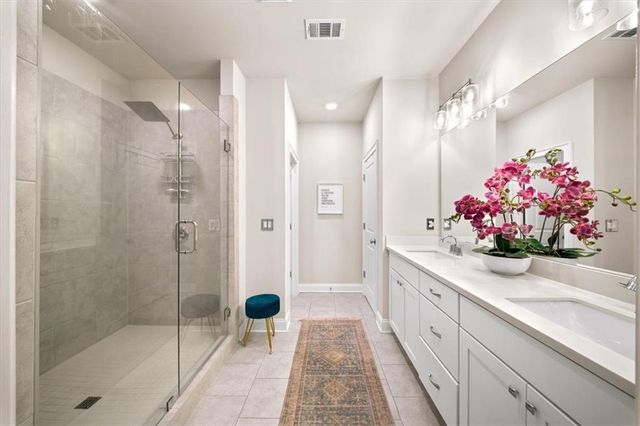 1829 La Dawn Lane, Atlanta, GA 30318