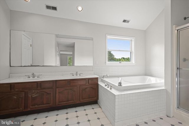 3220 REGENTS ROW, West Friendship, MD 21794