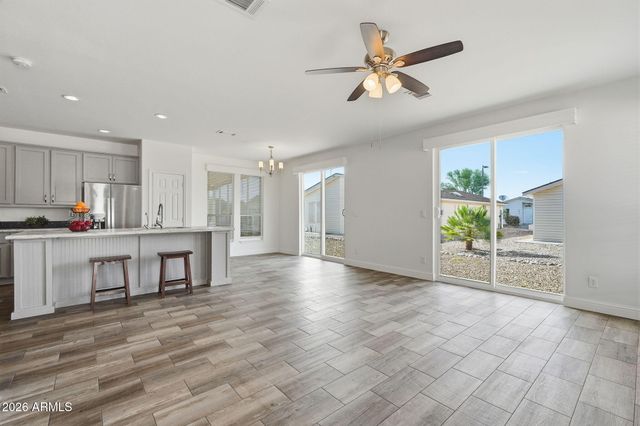 3301 S GOLDFIELD Road 6003, Apache Junction, AZ 85119