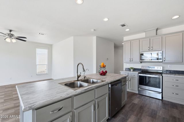 3301 S GOLDFIELD Road 6003, Apache Junction, AZ 85119
