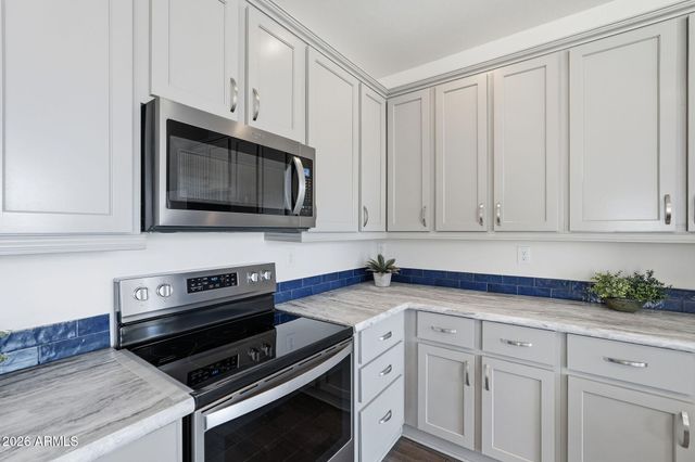 3301 S GOLDFIELD Road 6003, Apache Junction, AZ 85119