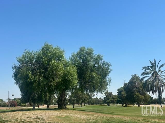 6405 Desert Hills Avenue, Bakersfield, CA 93309