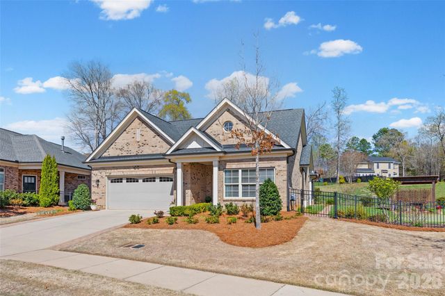 5232 Courtyard Lane, Belmont, NC 28012